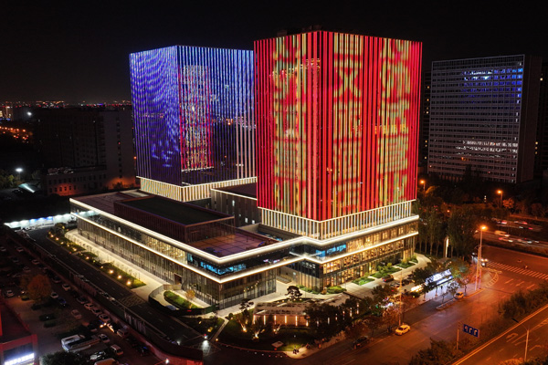 山西萬馬商務中心寫字樓亮化工程